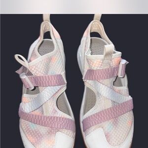 Chaco Odyssey Mist Quail Comfort Hiking Sandals Women’s Size 9